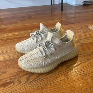 Yeezy perfect condition